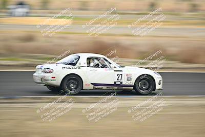 media/Jan-26-2025-CalClub SCCA (Sun) [[cfcea7df88]]/Group 4/Race/